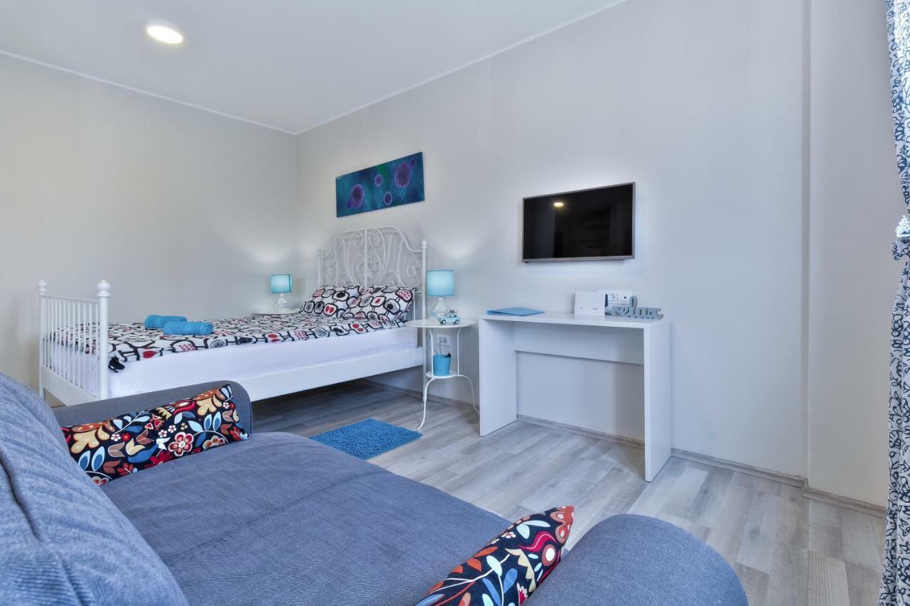 City Center Blue Dream Umago Exterior foto