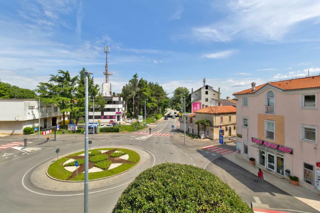 City Center Blue Dream Umago Exterior foto